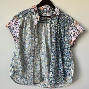 Size XS American Eagle Floral Button Up T Shirt